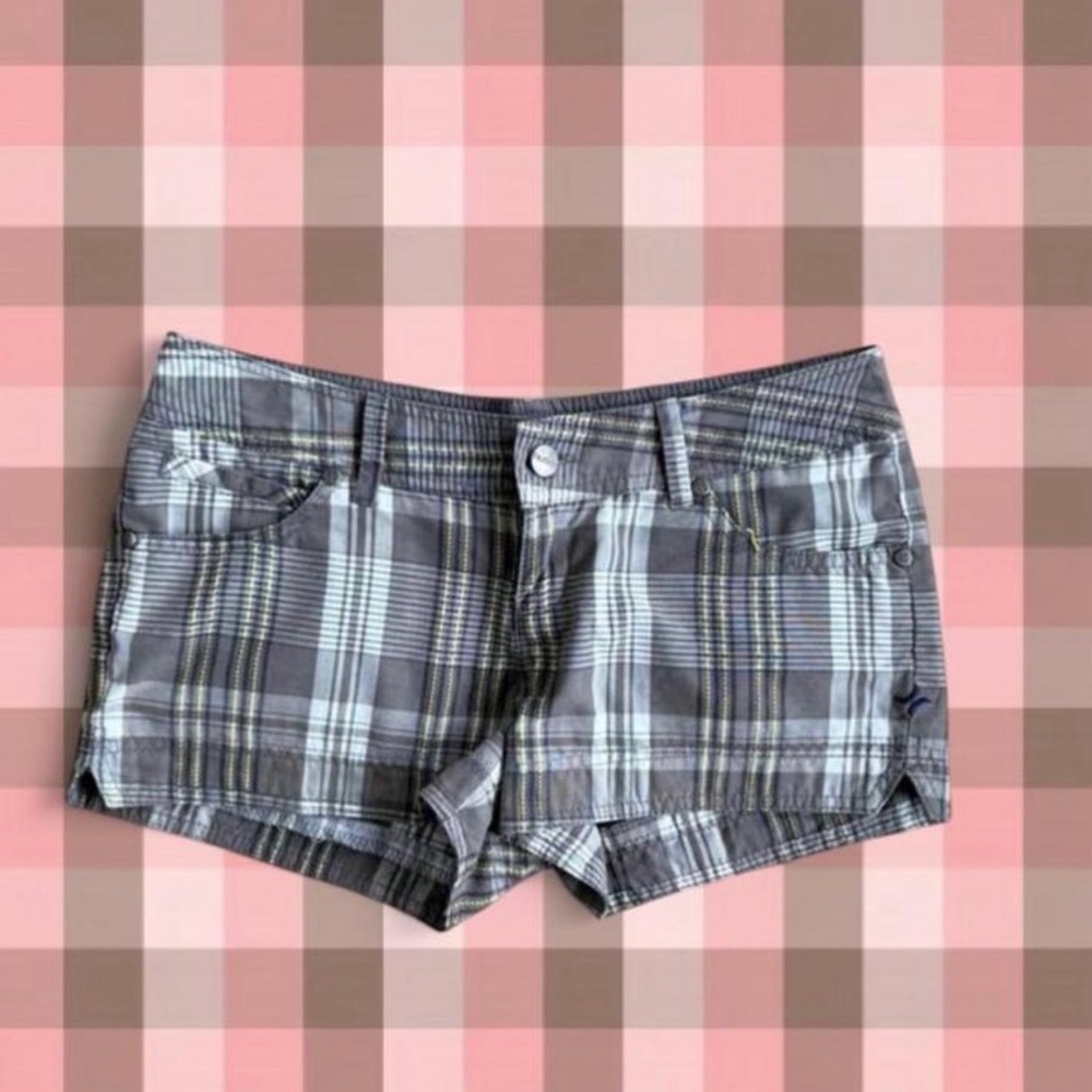 hurley grey plaid mini shorts